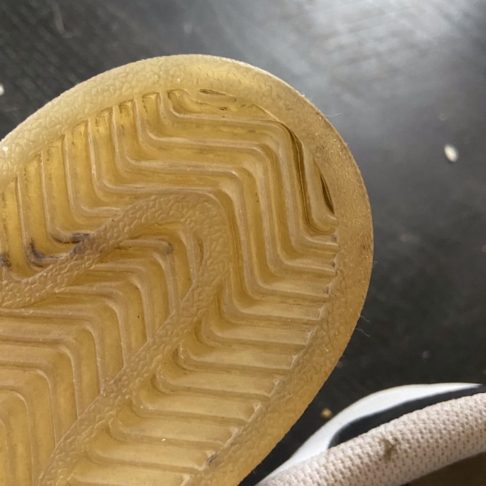 Adidas Superstar Shoes - Picture 4 of 4
